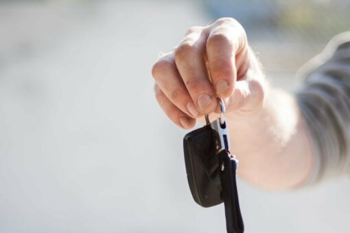 Prêt de volant : votre assurance auto vous couvre-t-elle ?