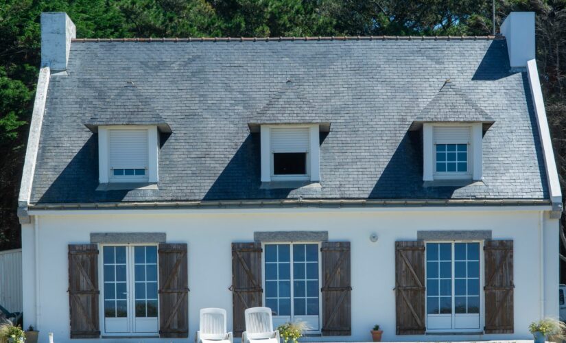 Garantie villégiature en assurance habitation : couverture, prix et attestation
