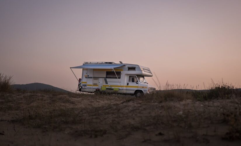 Assurance camping-car : garanties, prix moyens et obligations en 2026