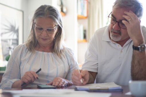 Assurance vie apres 70 ans : fiscalite, abattement de 30 500 € et strategies