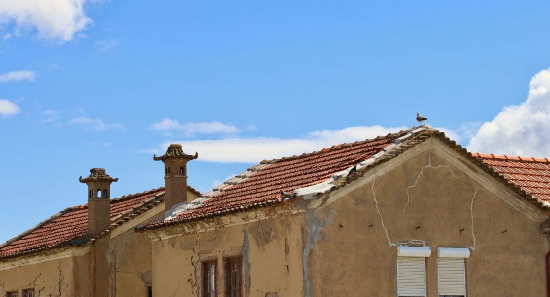 Sécheresse et fissures maison : que couvre votre assurance habitation ?