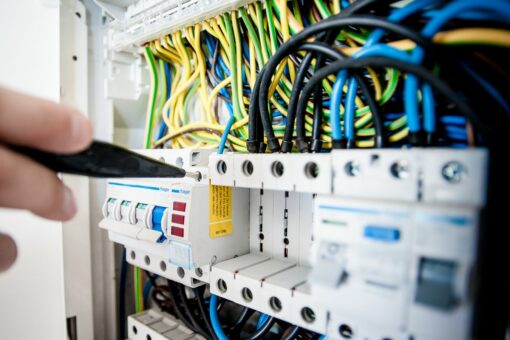 Assurance dommage électrique : garanties, exclusions et indemnisation en 2026